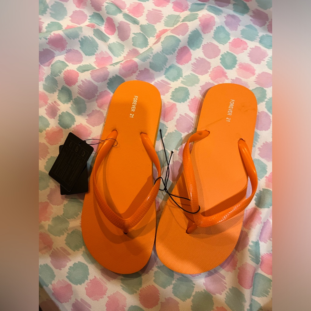 Smalll 6.5 Forever 21 Orange Sandals Nwt